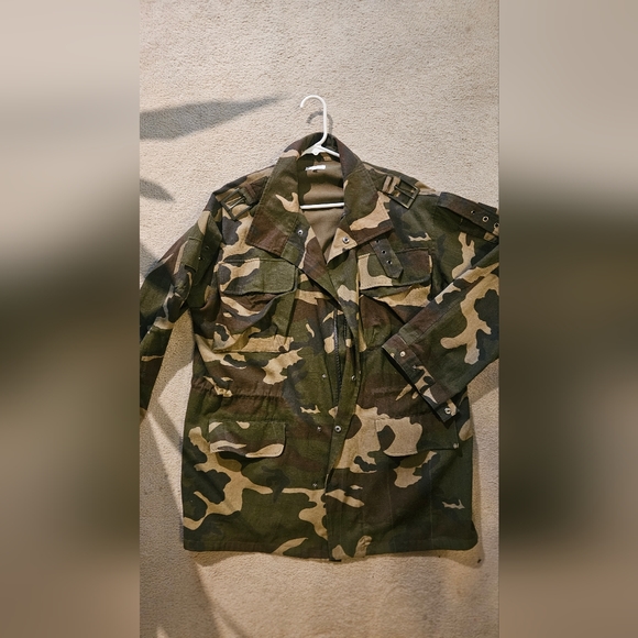 [SOLD] Mistress Rocks Jump Up Camouflage Oversized Jacket XS - Picture 4 of 7